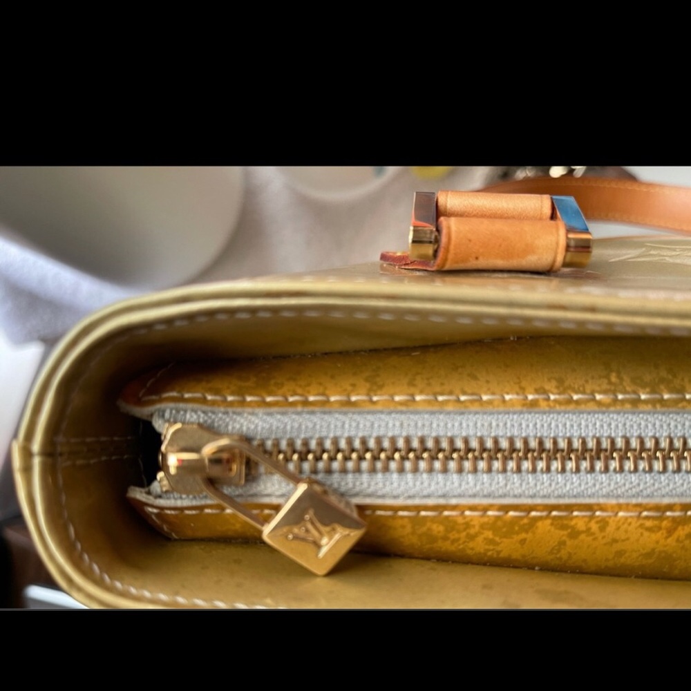 Louis Vuitton Vernis Houston - Picture 8 of 13